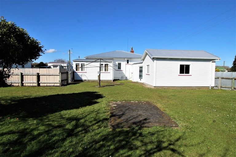 Photo of property in 35 Fox Street, Woodville, 4920