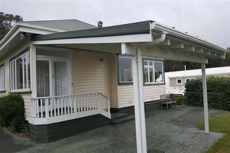 Photo of property in 9 Fillis Street, New Plymouth, 4310