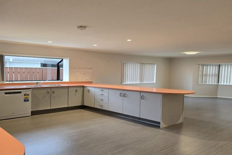 Photo of property in 65 Cedar Drive, Paraparaumu Beach, Paraparaumu, 5032