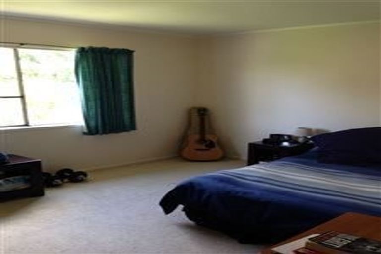Photo of property in 1/21 Capricorn Place, Browns Bay, Auckland, 0630