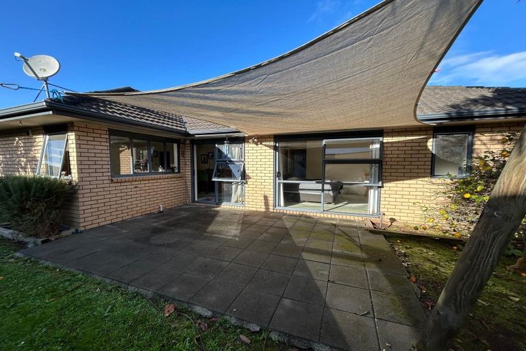 Photo of property in 21 Caltra Place, East Tamaki, Auckland, 2016