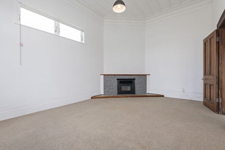 Photo of property in 7 Ross Street, Woodville, 4920