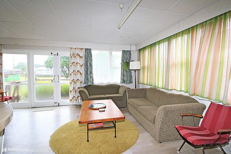 Photo of property in 224 Tui Road, Whangamata, 3620