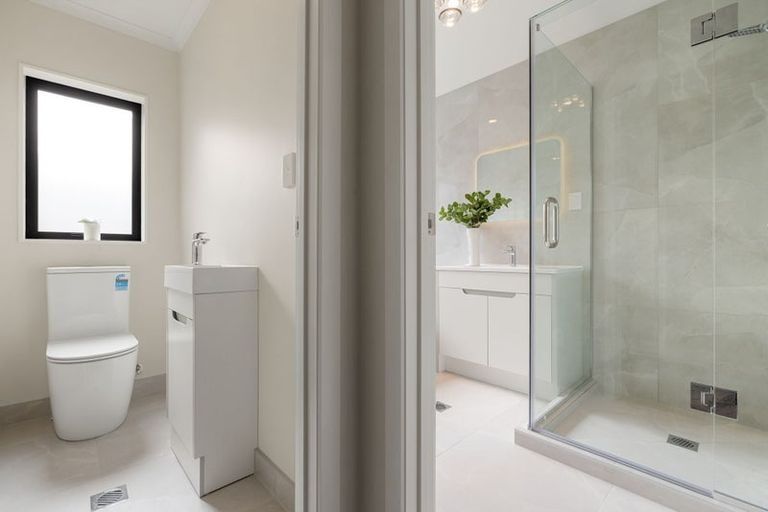 Photo of property in 18 Mount View Road, Melville, Hamilton, 3206