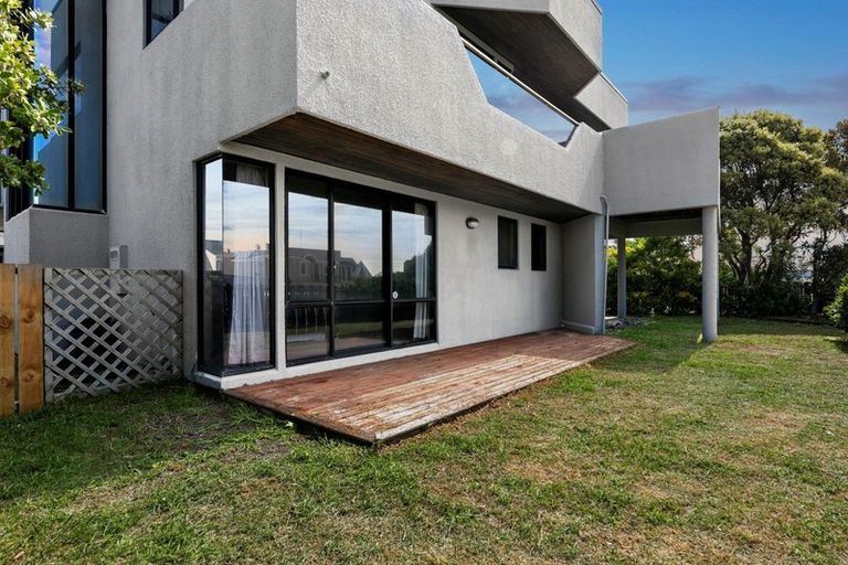 Photo of property in 9a Sunbrae Grove, Mount Maunganui, 3116