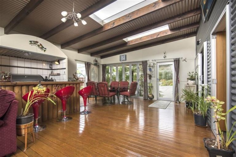 Photo of property in 20 Weka Place, Picton, 7220