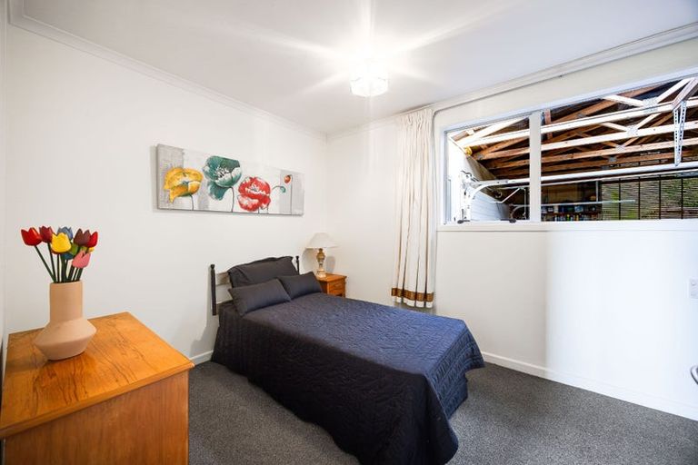 Photo of property in 1135 Scenic Drive North, Swanson, Auckland, 0816