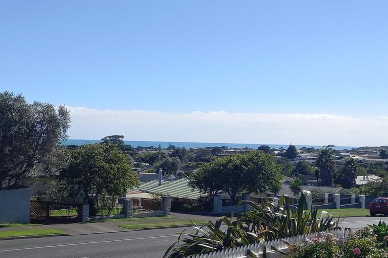 Photo of property in 140 Parklands Avenue, Bell Block, New Plymouth, 4312