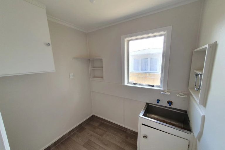 Photo of property in 4 Balfour Road, Manurewa, Auckland, 2102