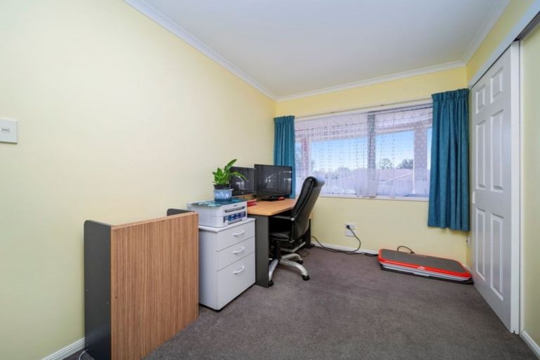 Photo of property in 50a Karina Road, Merrilands, New Plymouth, 4312