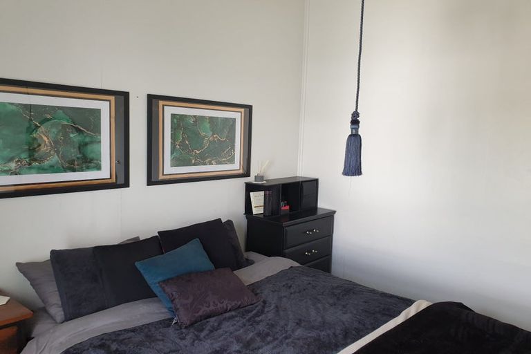 Photo of property in 25 Gaine Street, New Plymouth, 4310