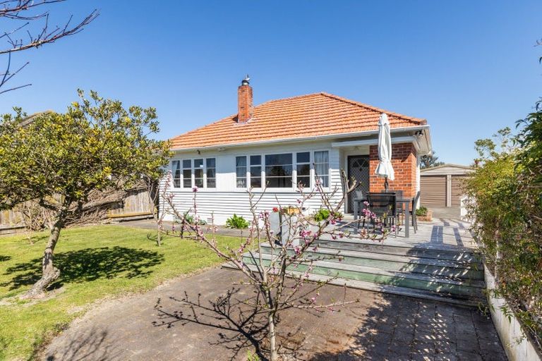 Photo of property in 407 Awatea Street, Akina, Hastings, 4122