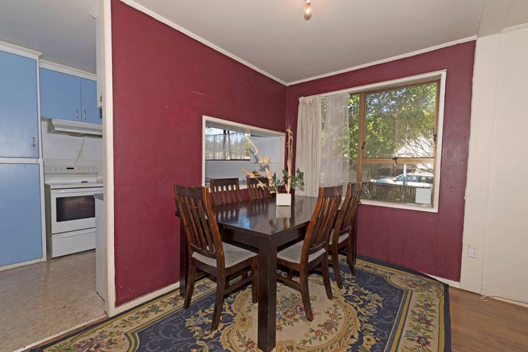 Photo of property in 3 Glucina Place, Glen Eden, Auckland, 0602