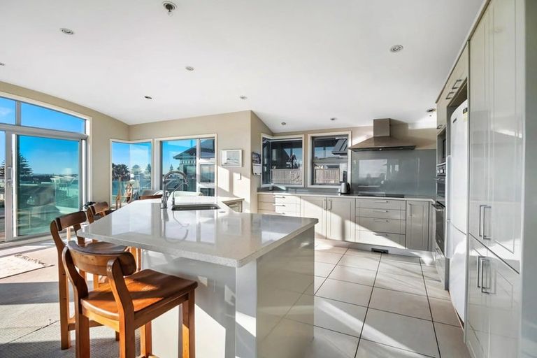 Photo of property in 22 Rita Street, Mount Maunganui, 3116