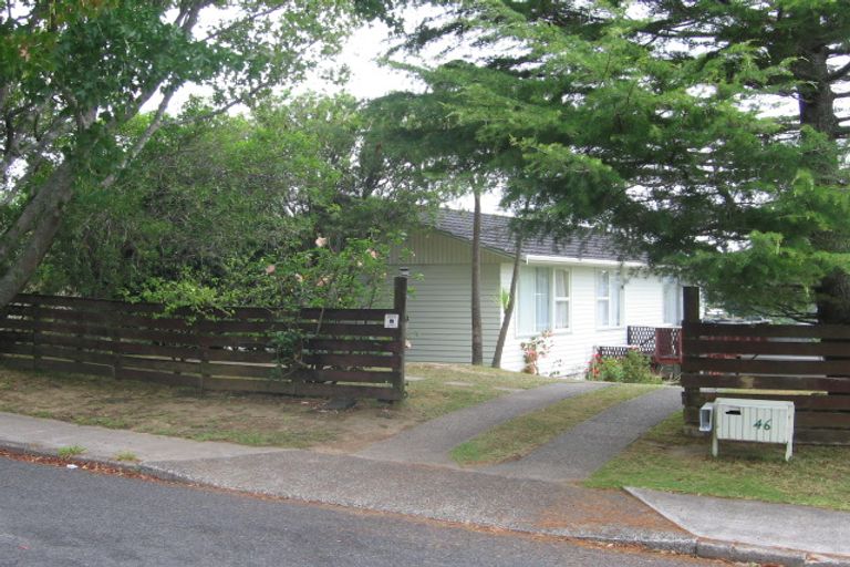 Photo of property in 46 Valley View Road, Glenfield, Auckland, 0629