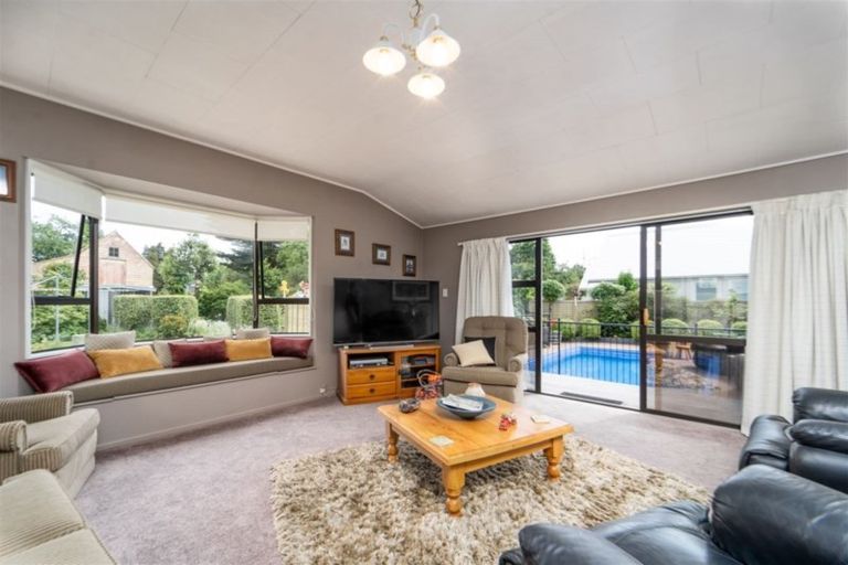Photo of property in 10 Chamberlain Road, Masterton, 5810
