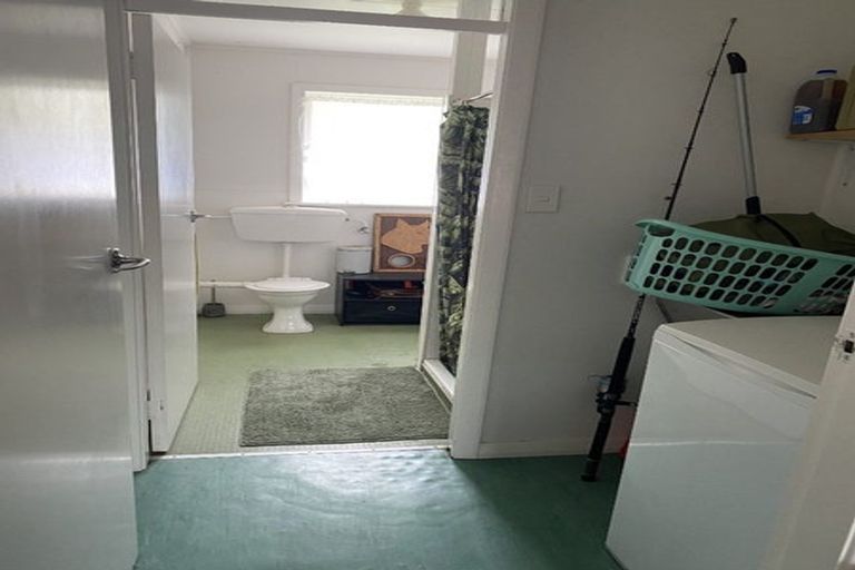 Photo of property in 138 Reynolds Street, Taita, Lower Hutt, 5011