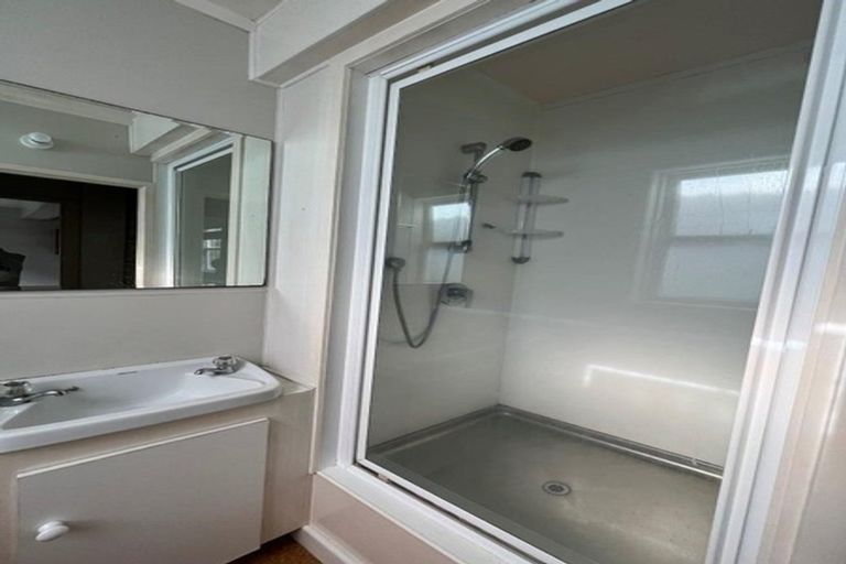 Photo of property in 20 Marywil Crescent, Hillcrest, Auckland, 0627