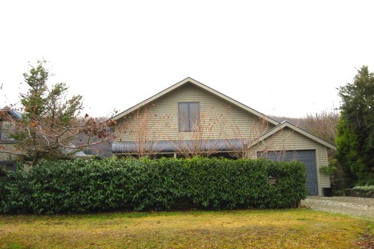 Photo of property in 29 Adamson Drive, Arrowtown, 9302