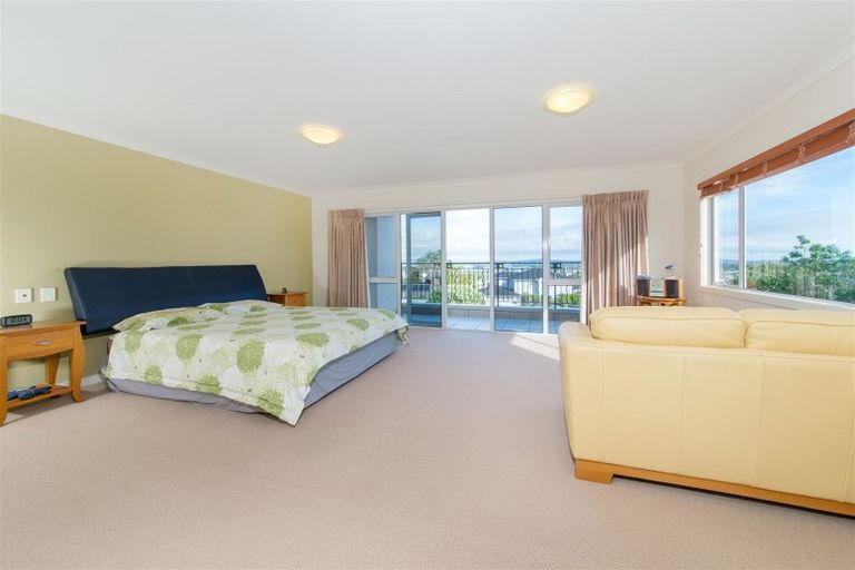 Photo of property in 35 Eynsham Court, Dannemora, Auckland, 2016
