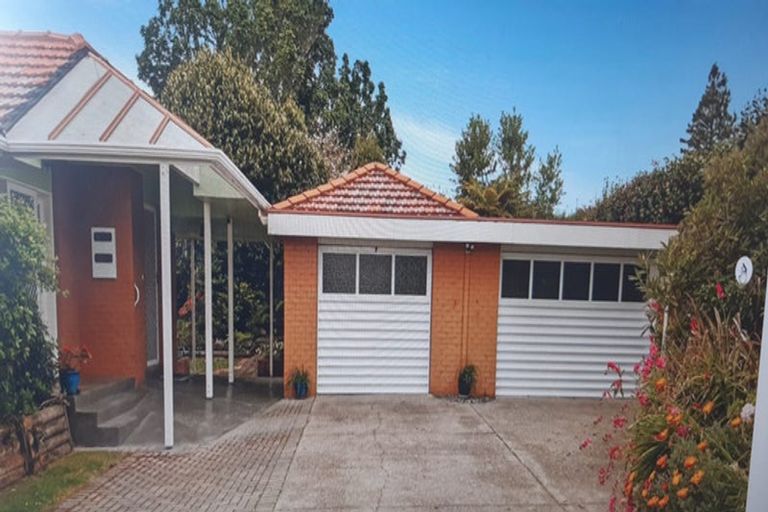 Photo of property in 17 Matipo Avenue, Pomare, Rotorua, 3015