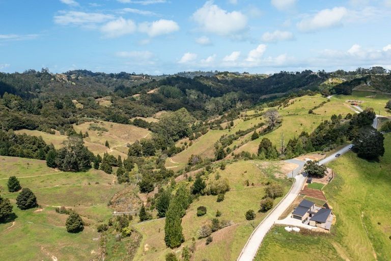 Photo of property in 163b Ahuroa Road, Puhoi, Warkworth, 0994