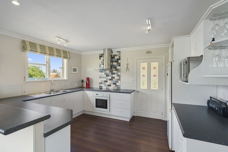 Photo of property in 67 Gawler Street, Te Horo Beach, Otaki, 5581
