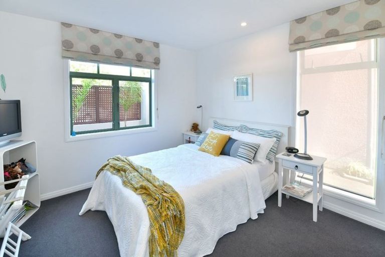 Photo of property in 128 Harbour Village Drive, Gulf Harbour, Whangaparaoa, 0930