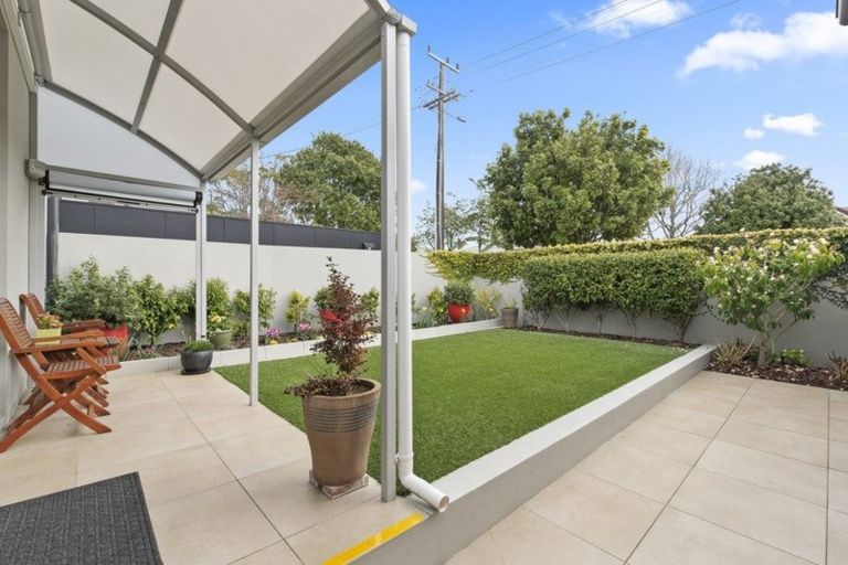 Photo of property in 8 Sylvan Park Avenue, Milford, Auckland, 0620