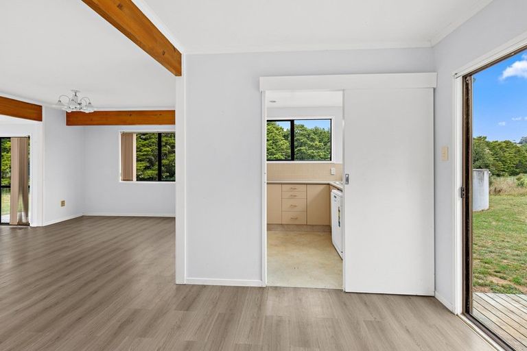 Photo of property in 813 Whangaripo Valley Road, Whangaripo, Wellsford, 0972