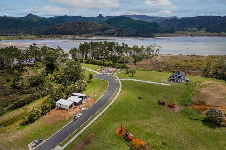 Photo of property in 26 North Ridge Drive, Pauanui, 3579