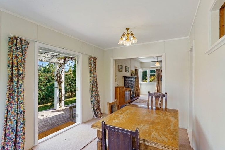 Photo of property in 56 Te Moana Road, Waikanae Beach, Waikanae, 5036