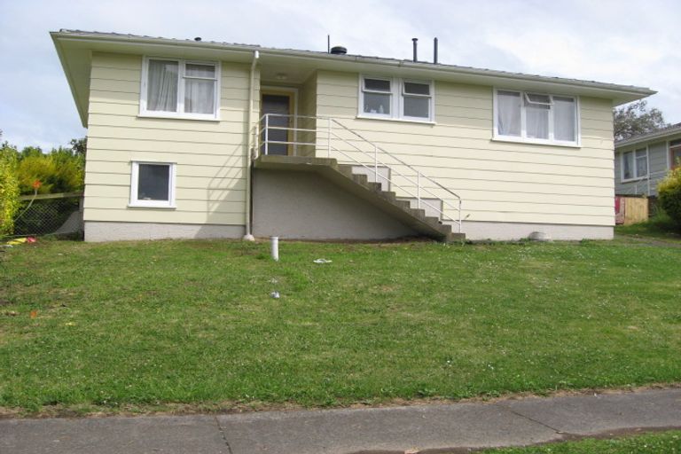 Photo of property in 16 Chingford Close, Mangere, Auckland, 2022
