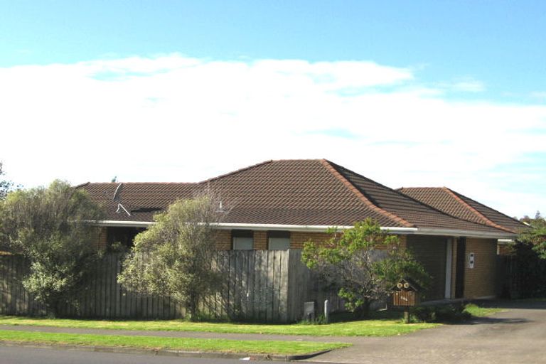 Photo of property in 1/140 Whitford Road, Somerville, Auckland, 2014