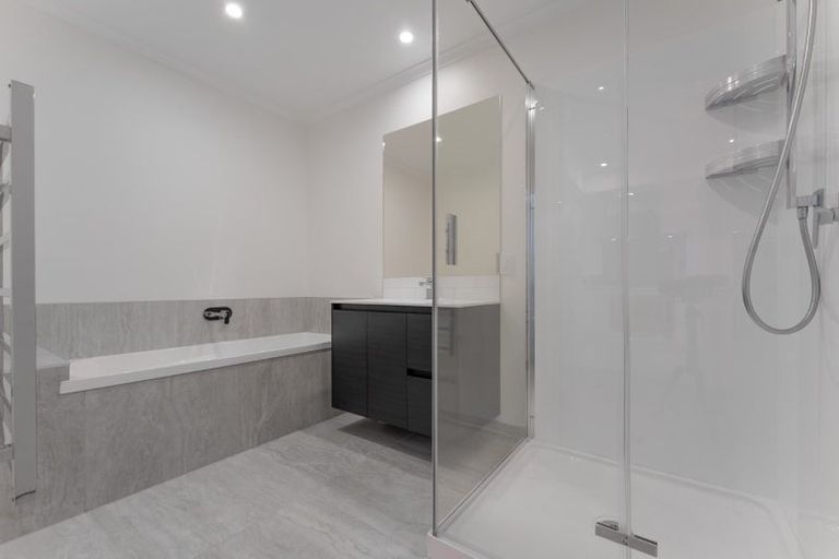 Photo of property in 17/1 Scott Road, Hobsonville, Auckland, 0616