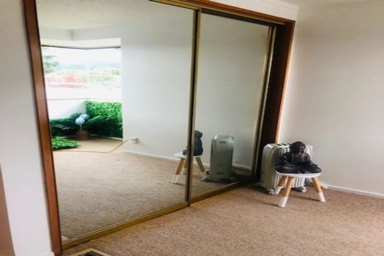 Photo of property in 5 Chilton Drive, Paraparaumu, 5032