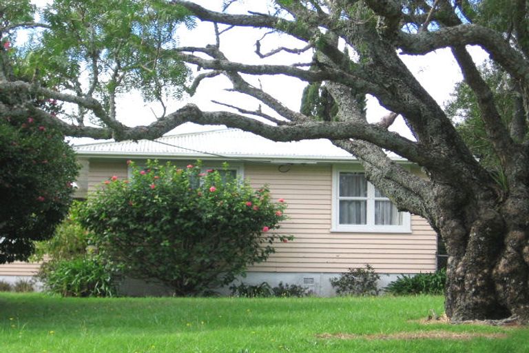 Photo of property in 233 Swanson Road, Henderson, Auckland, 0610