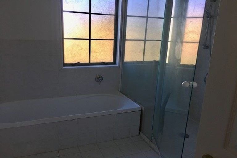 Photo of property in 116 Onetaunga Road, Chatswood, Auckland, 0626