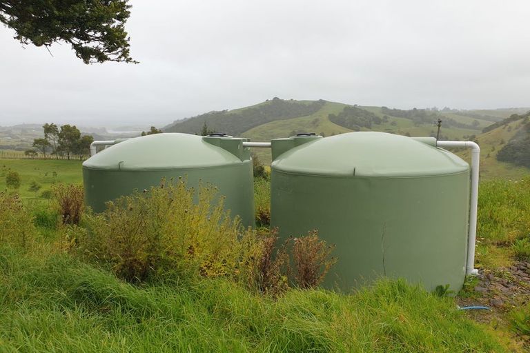 Photo of property in 217 Heatley Road, Whakapirau, 0583