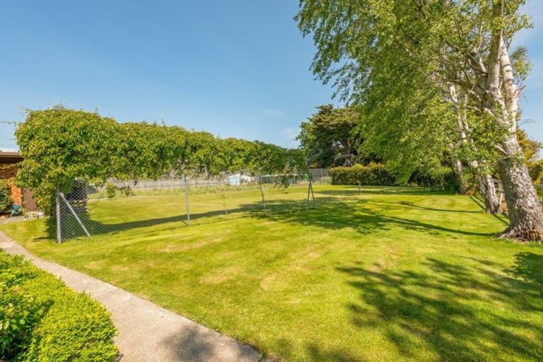 Photo of property in 15 Milne Street, Marton, 4710