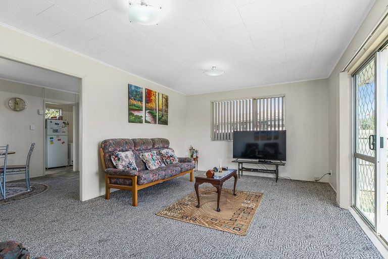 Photo of property in 31 Ashmore Place, Favona, Auckland, 2024