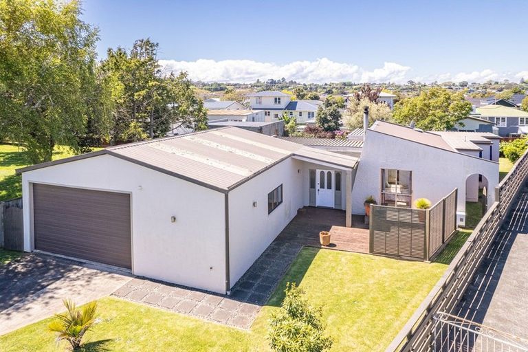 Photo of property in 56 Exeter Crescent, Springvale, Whanganui, 4501