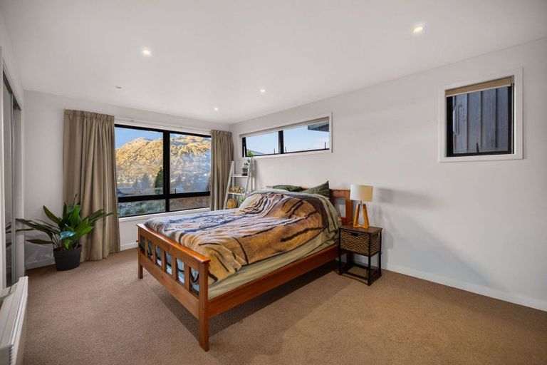 Photo of property in 2 Quartz Rise, Queenstown, 9300