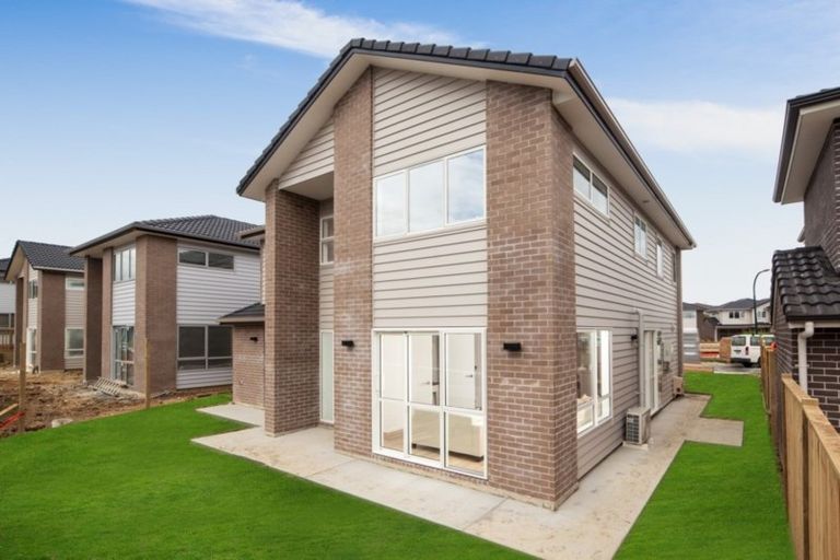 Photo of property in 20 Pikao Place, East Tamaki, Auckland, 2016