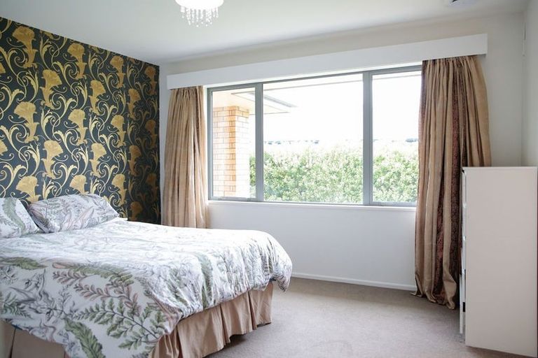 Photo of property in 12 Stonebridge Lane, Oxford, 7430