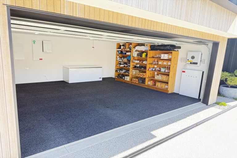 Photo of property in 9 Mills Road, Wanaka, 9305