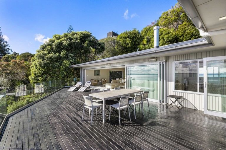 Photo of property in 53a De Luen Avenue, Tindalls Beach, Whangaparaoa, 0930