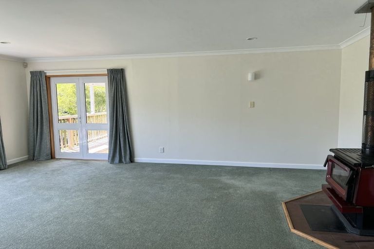 Photo of property in 111 Ngatiawa Road, Reikorangi, Waikanae, 5391