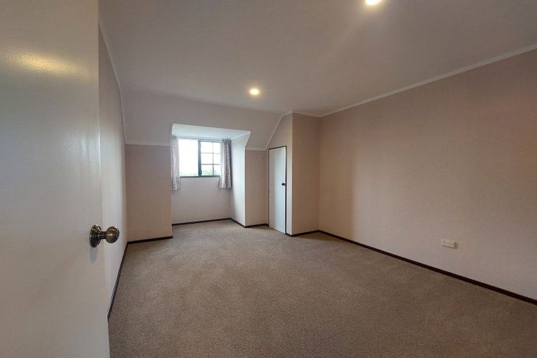 Photo of property in 33 Railway Terrace, Ohau, Levin, 5570