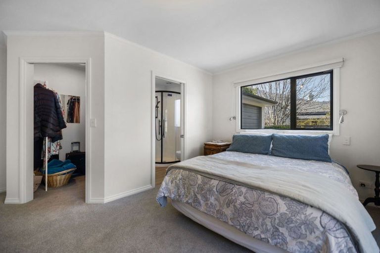 Photo of property in 10 Innes Place, Arrowtown, 9302